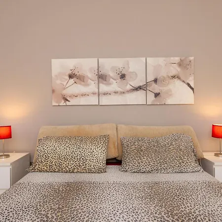 Via Liguria 7 Apartament Cecina (Livorno)